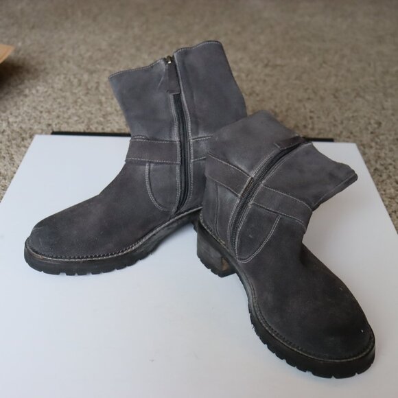 Women's Roan by Bedistu Size 9.5 Grey Leather Suede Boots - Picture 1 of 5